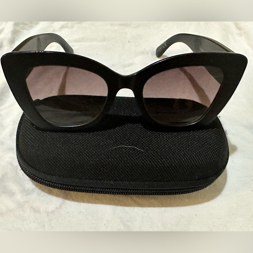 FRYE AND CO SUNGLASSES